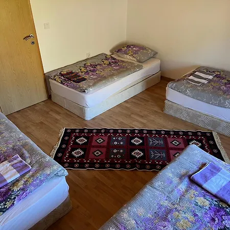 Bed & Breakfast Kod Kapetana Tea *