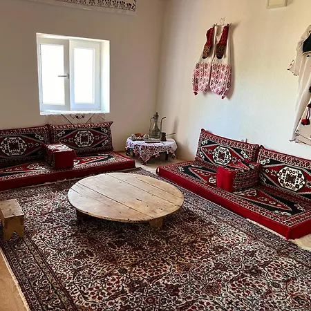 Kod Kapetana Tea * Gornji Lukomir