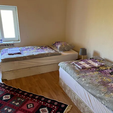 Kod Kapetana Tea * Gornji Lukomir