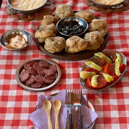 Kod Kapetana Tea Bed & Breakfast Gornji Lukomir