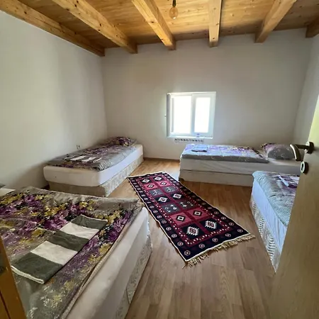 Bed & Breakfast Kod Kapetana Tea *