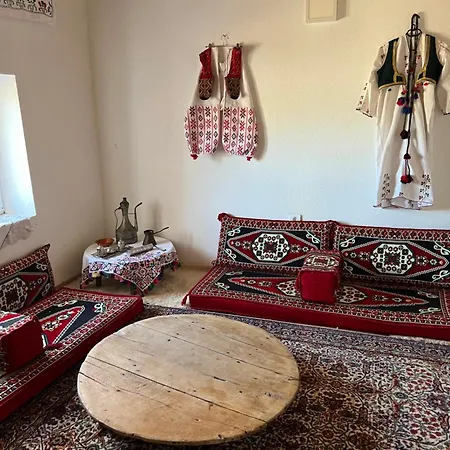 Kod Kapetana Tea Bed & Breakfast